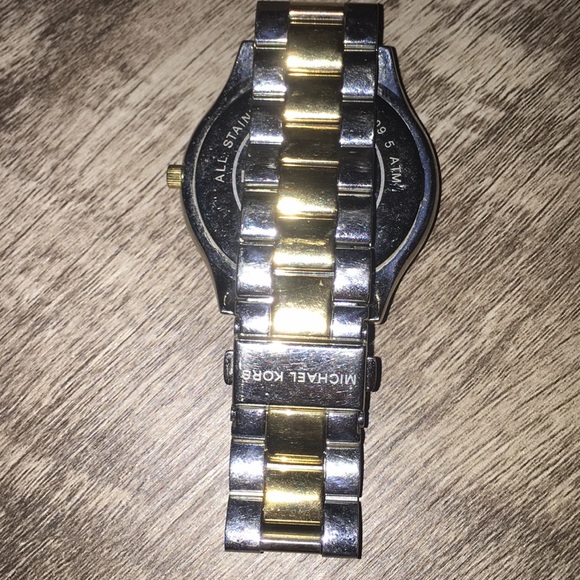Two tone Michael Kors Watch - Picture 4 of 6